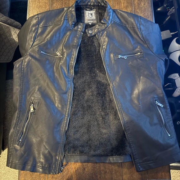Bleu Grandeur Men's Black Leather Jacket - Picture 5 of 11